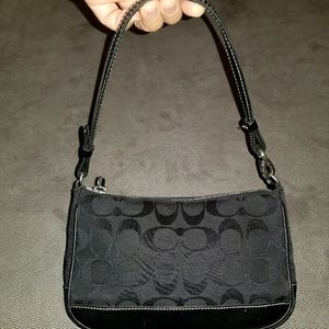 Coach signature monogram black pochette